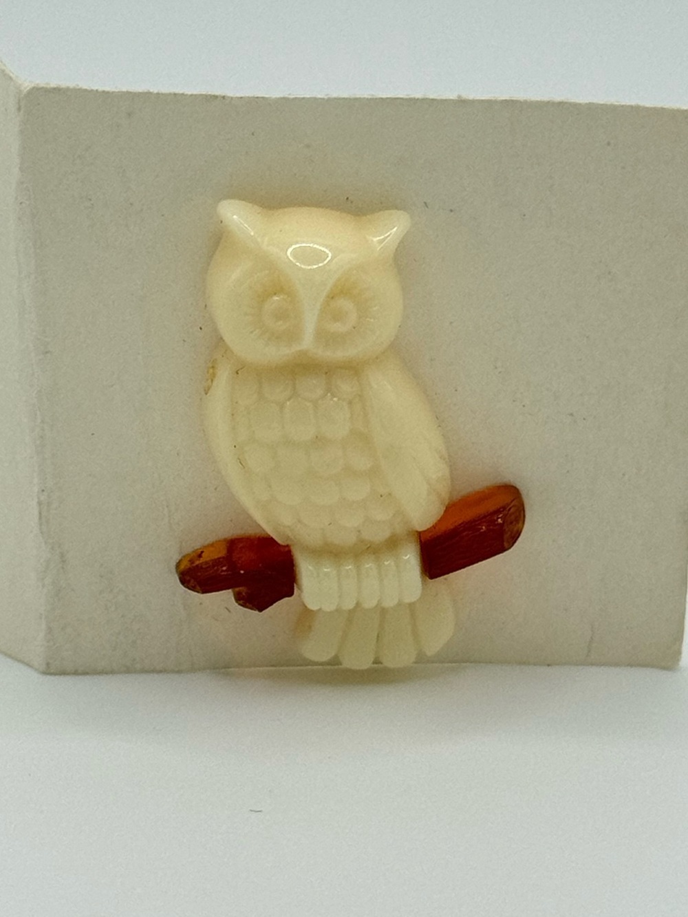 Vintage 1984 Avon Lucky Friends Owl Lapel Pin Tie Tack Ivory Lucite